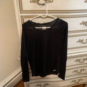 Nike long sleeve dry fit shirt, size M